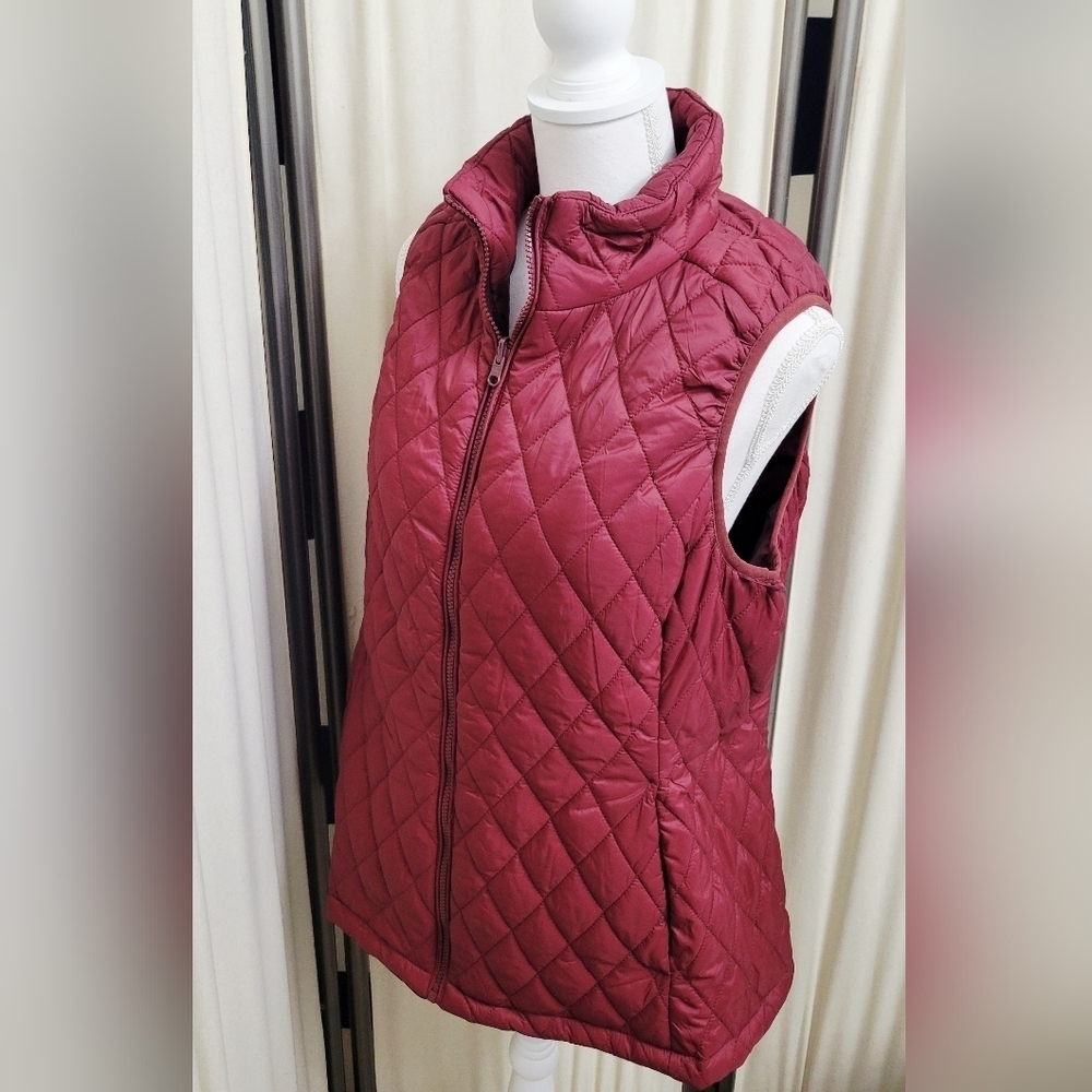 Land's End Quilted Burgundy Red Women's Puffer Vest | Size Large - Picture 3 of 5